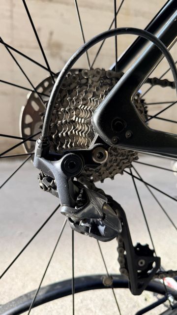 Trek Emonda Shimano Ultegra 2023 Road & Gravel usato, Nero — immagine 3 di 6
