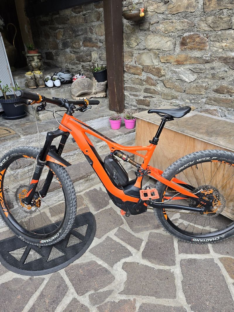 Używany Specialized Turbo Levo 3 Alloy 2022 2022 MTB