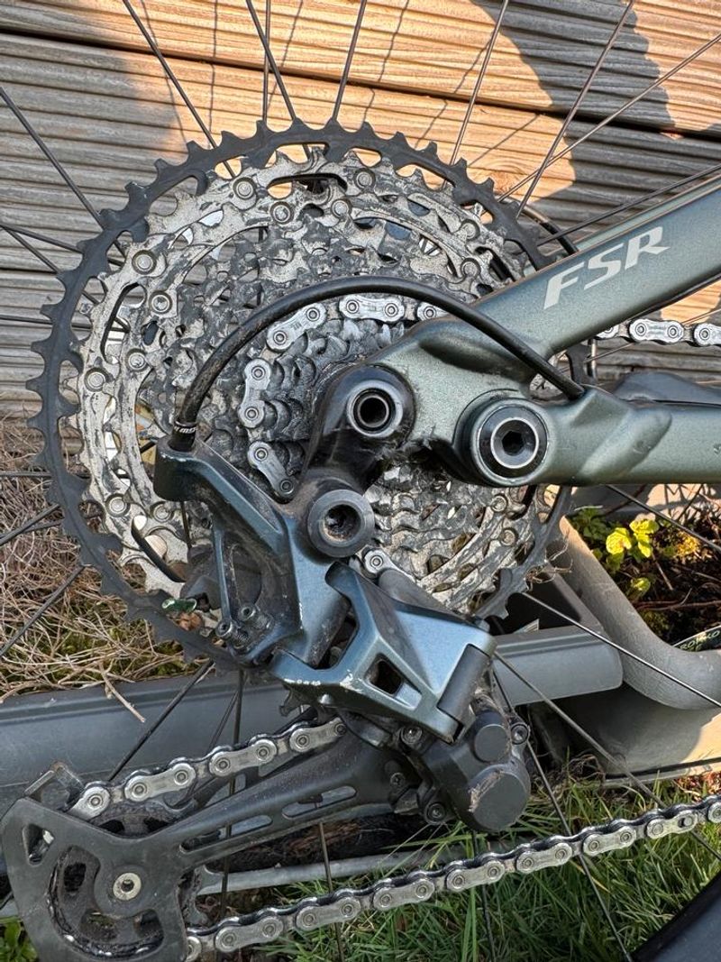 Used Specialized Turbo Levo Comp 2021 Mountainbike, Green — image 5 of 10