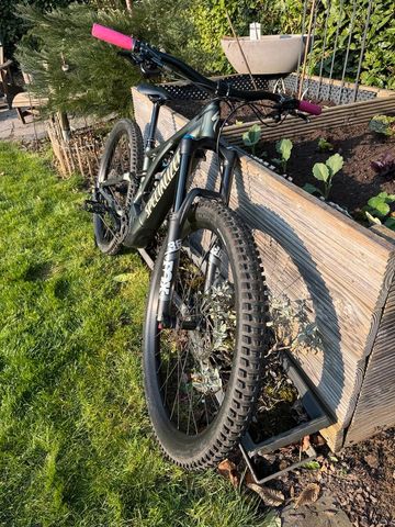 Used Specialized Turbo Levo Comp 2021 Mountainbike, Green — image 4 of 10