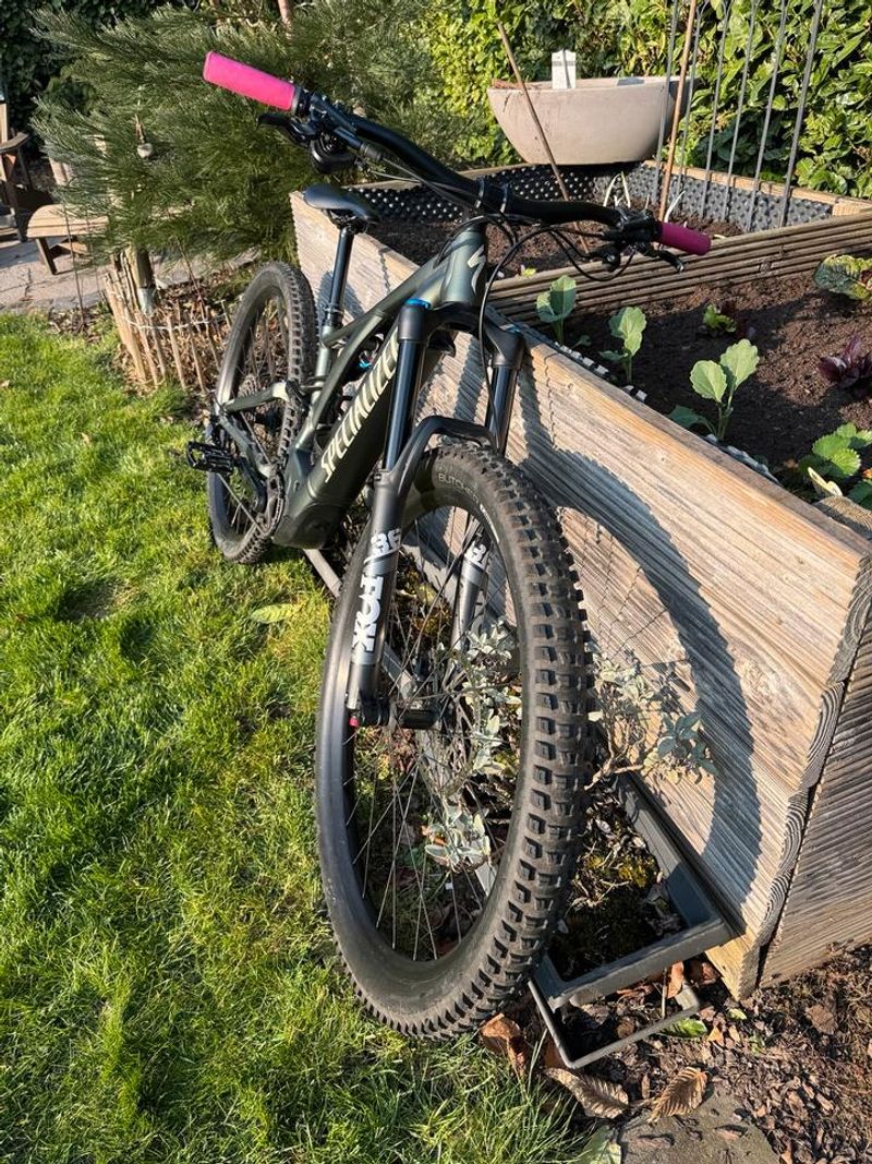 Used Specialized Turbo Levo Comp 2021 Mountainbike, Green — image 4 of 10