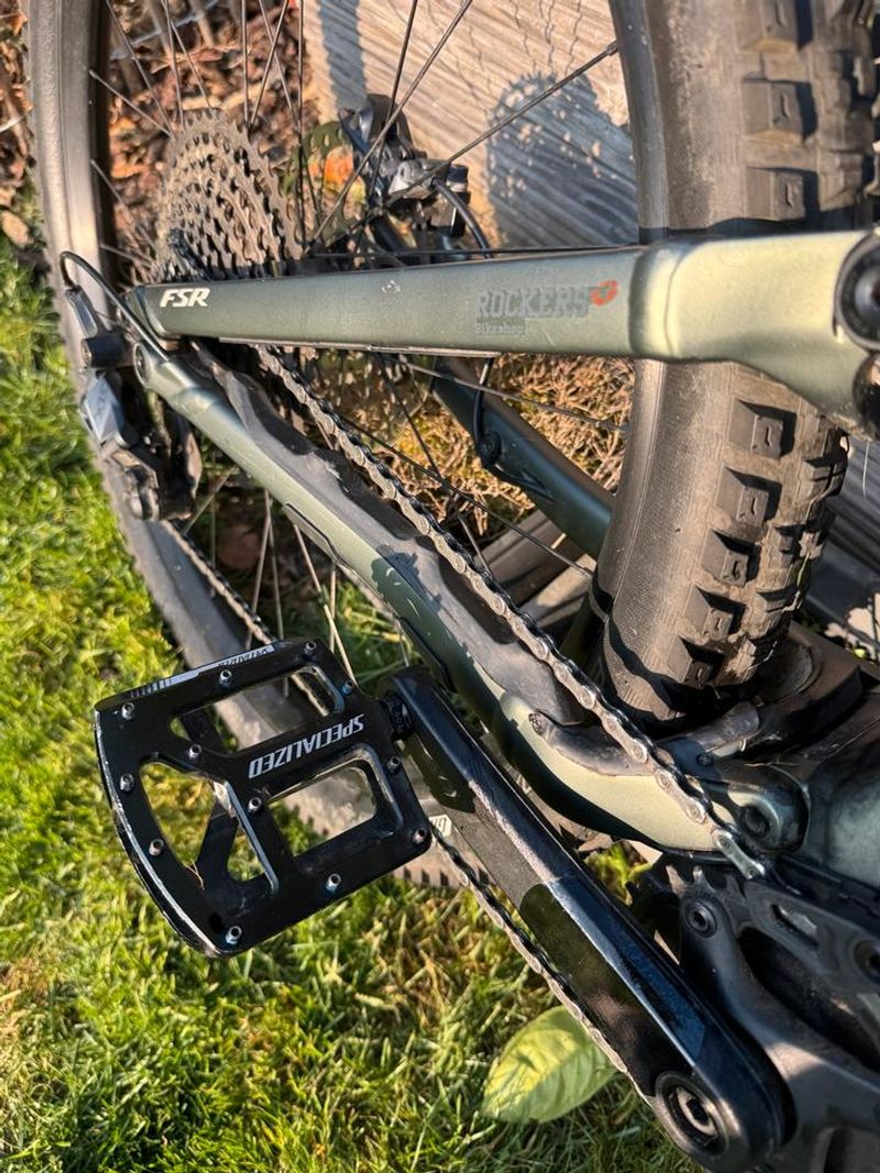 Used Specialized Turbo Levo Comp 2021 Mountainbike, Green — image 6 of 10