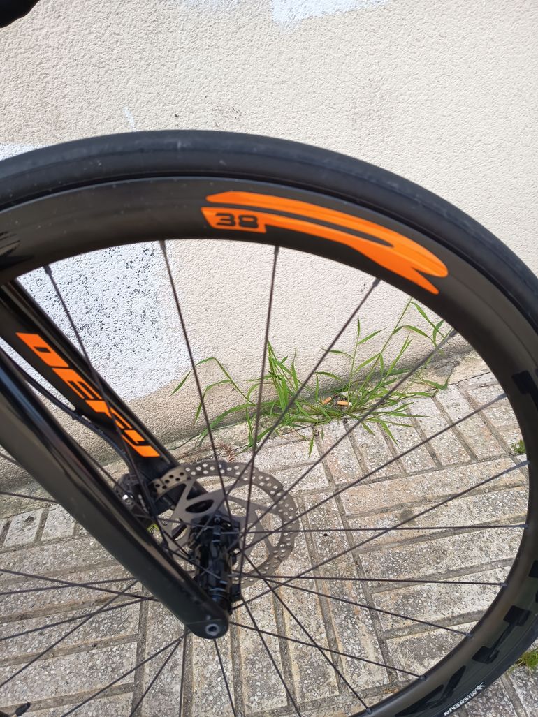 Used Giant Defy Advanced 1 2017 2017 Road & Gravel, Negro — image 6 of 9