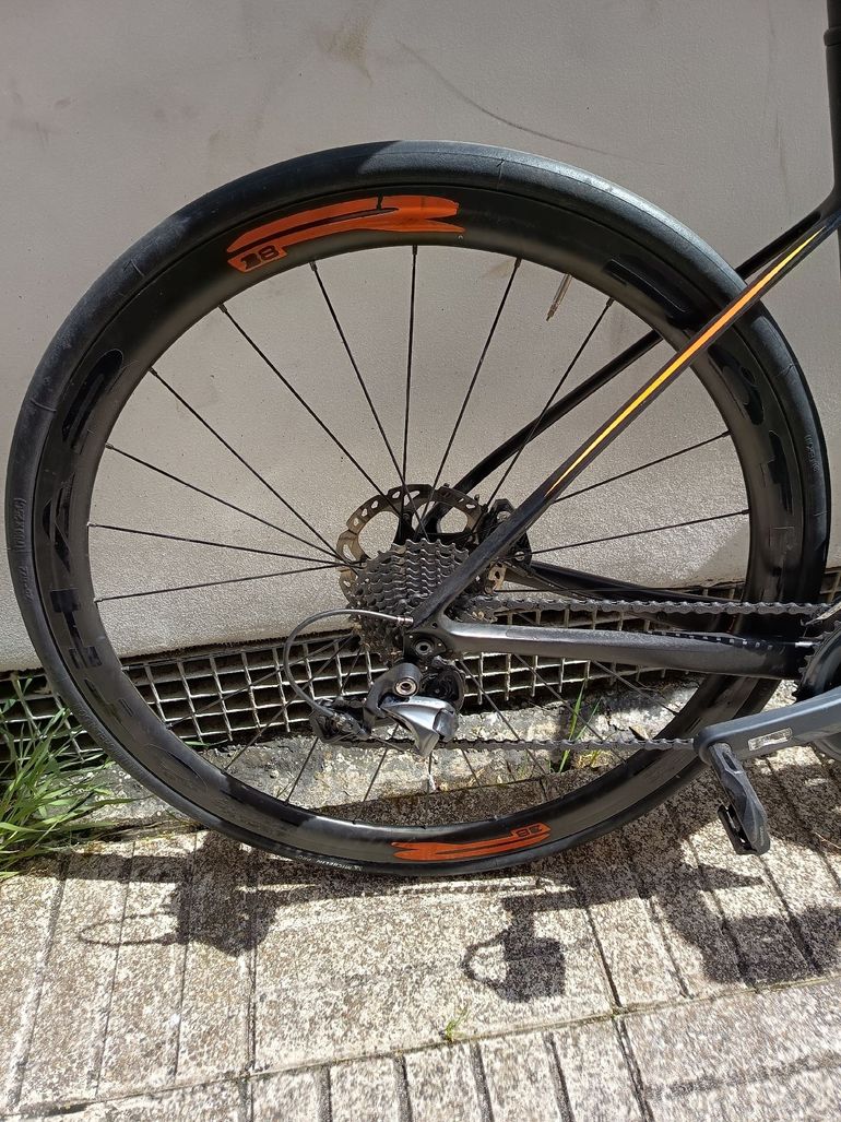 Used Giant Defy Advanced 1 2017 2017 Road & Gravel, Negro — image 4 of 9