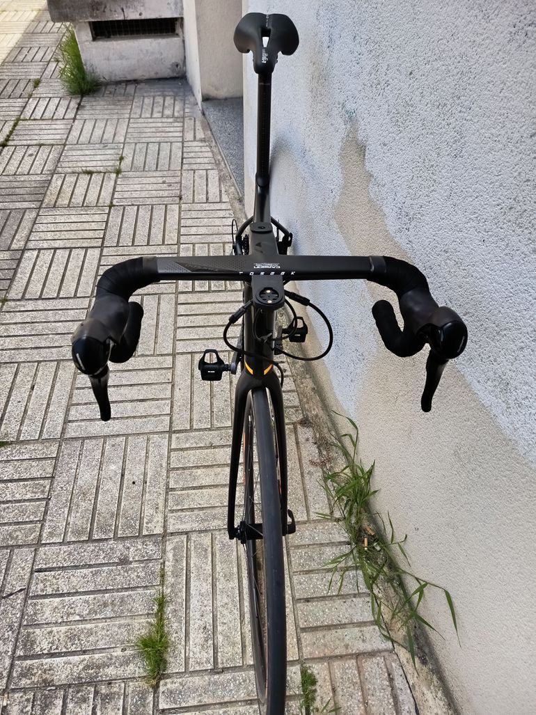 Used Giant Defy Advanced 1 2017 2017 Road & Gravel, Negro — image 2 of 9