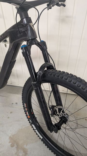 Used Giant Trance SRAM GX Eagle AXS (T-Type) 2026 Mountainbike, Purple — image 2 of 13