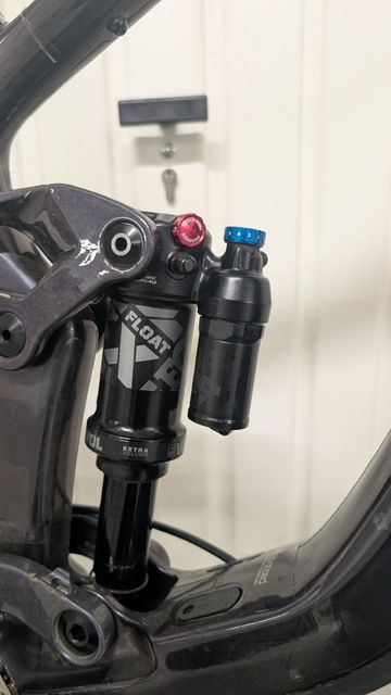 Used Giant Trance SRAM GX Eagle AXS (T-Type) 2026 Mountainbike, Purple — image 4 of 13
