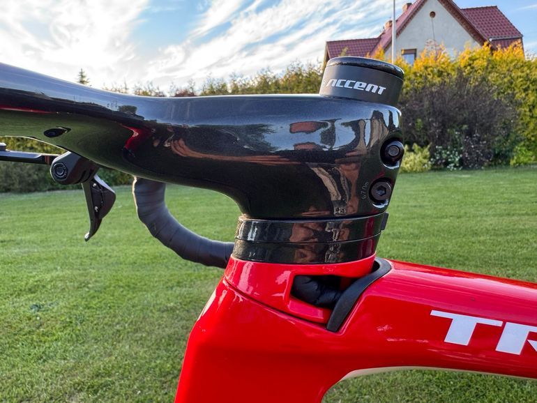 Used Trek Madone Race Shop Limited H1 2016 2016 Road & Gravel, Red — image 21 of 31
