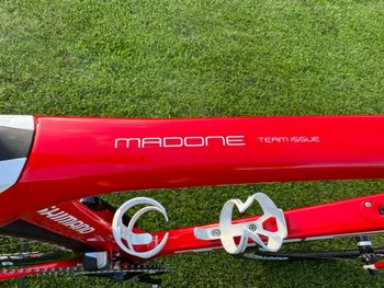Used Trek Madone Race Shop Limited H1 2016 2016 Road & Gravel, Red — image 10 of 31