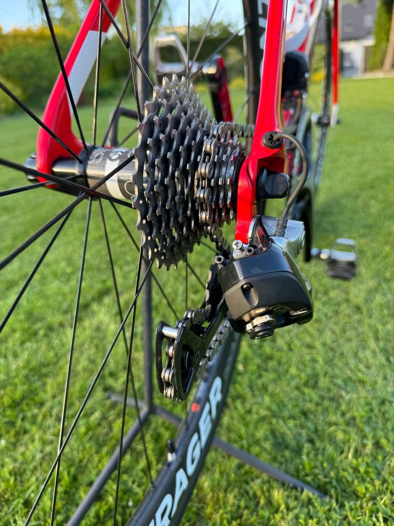 Used Trek Madone Race Shop Limited H1 2016 2016 Road & Gravel, Red — image 13 of 31