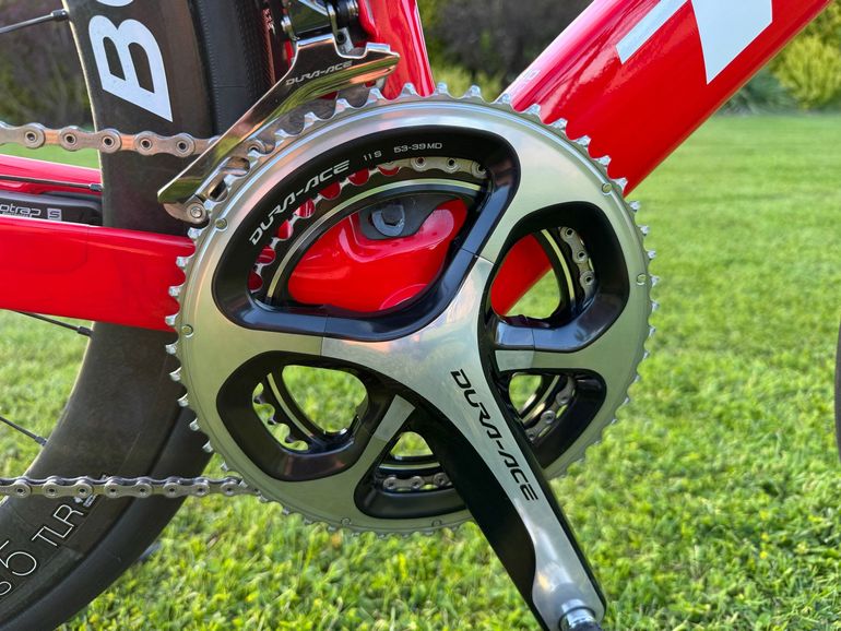 Used Trek Madone Race Shop Limited H1 2016 2016 Road & Gravel, Red — image 4 of 31