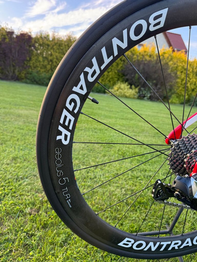Used Trek Madone Race Shop Limited H1 2016 2016 Road & Gravel, Red — image 15 of 31