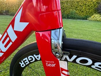 Used Trek Madone Race Shop Limited H1 2016 2016 Road & Gravel, Red — image 8 of 31