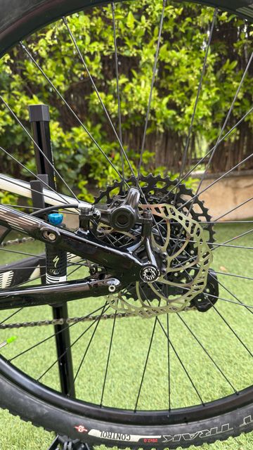 Used Specialized Epic SRAM GX Eagle 2015 Mountainbike, Black, 29 — image 13 of 14