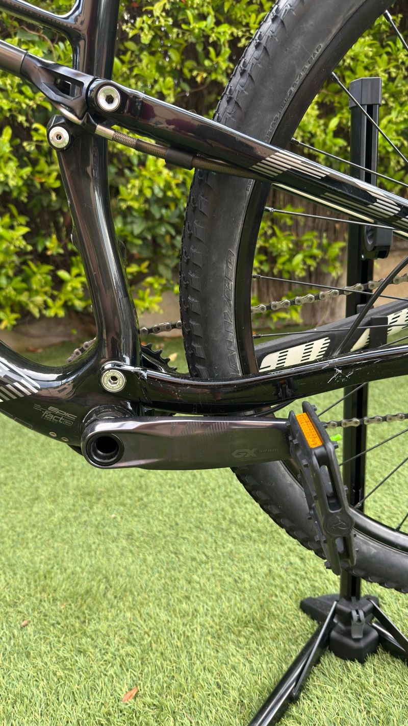 Used Specialized Epic SRAM GX Eagle 2015 Mountainbike, Black, 29 — image 10 of 14