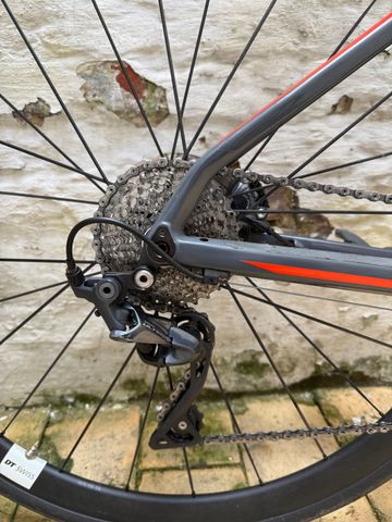 Tweedehands BMC Roadmachine Shimano Ultegra 2019 Road & Gravel — afbeelding 2 van 7