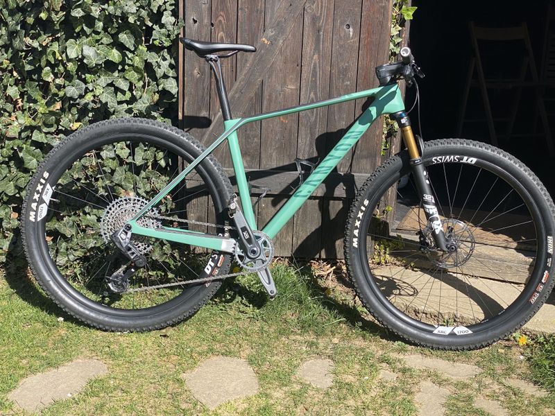 Used Canyon Exceed CF 8 2024 2024 Mountainbike, Green, 29 — image 2 of 7