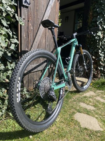 Used Canyon Exceed CF 8 2024 2024 Mountainbike, Green, 29 — image 5 of 7