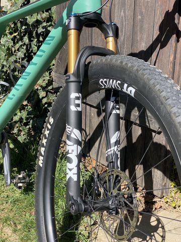 Used Canyon Exceed CF 8 2024 2024 Mountainbike, Green, 29 — image 7 of 7