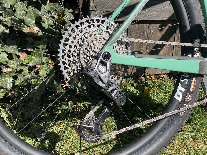 Used Canyon Exceed CF 8 2024 2024 Mountainbike, Green, 29 — image 6 of 7
