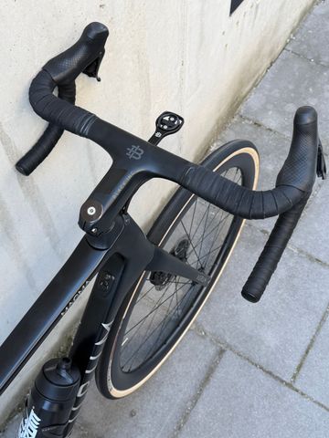 Aurum Magma Shimano Dura Ace Di2 2022 Road & Gravel d'occasion — image 3 sur 21