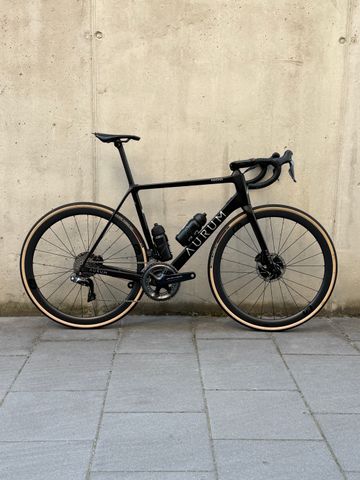 Aurum Magma Shimano Dura Ace Di2 2022 Road & Gravel d'occasion — image 1 sur 21