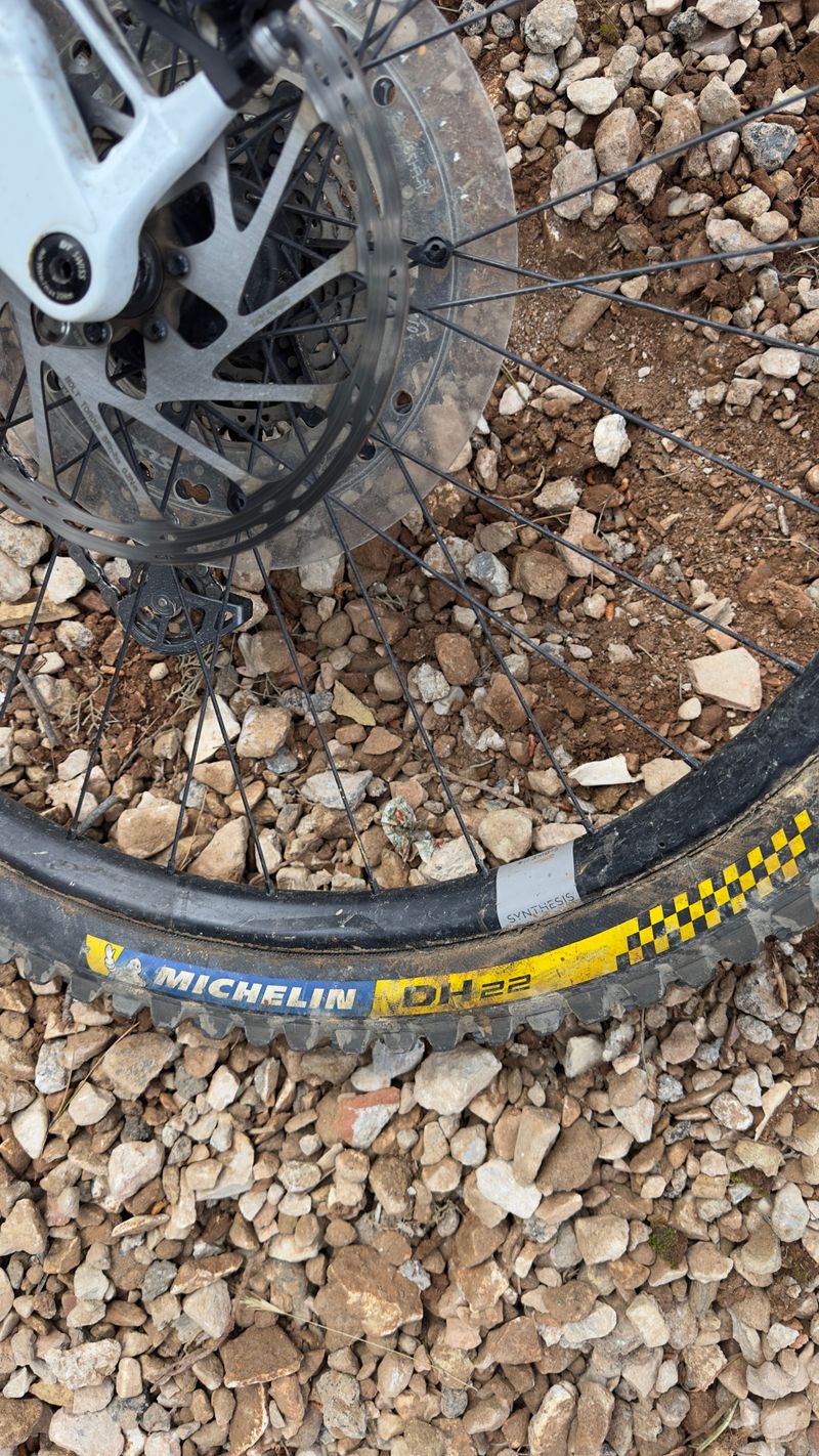 Używany YT Industries Decoy CORE 3 MX 2024 2024 Mountainbike — zdjęcie 6 z 9