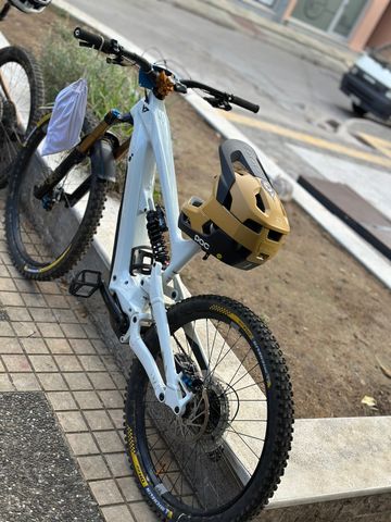 Używany YT Industries Decoy CORE 3 MX 2024 2024 Mountainbike — zdjęcie 3 z 9