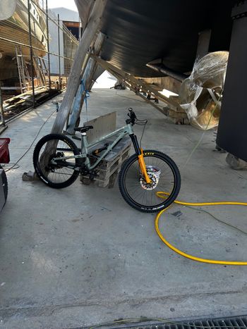Commencal, CLASH RIDE NEW ROCKSHOX 2023