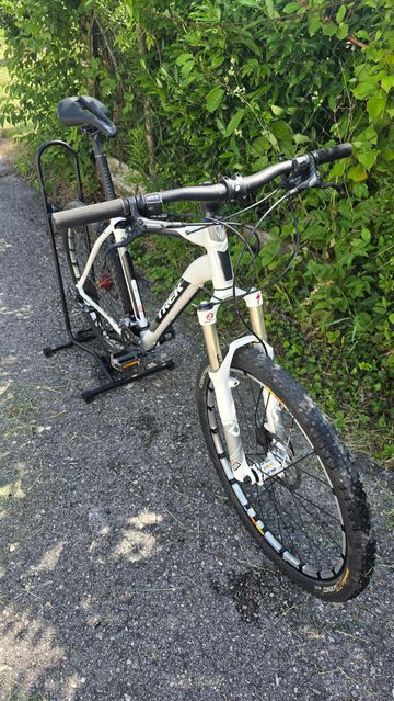 Used Trek 4500 2010 2010 Mountainbike, White, 26 — image 2 of 6