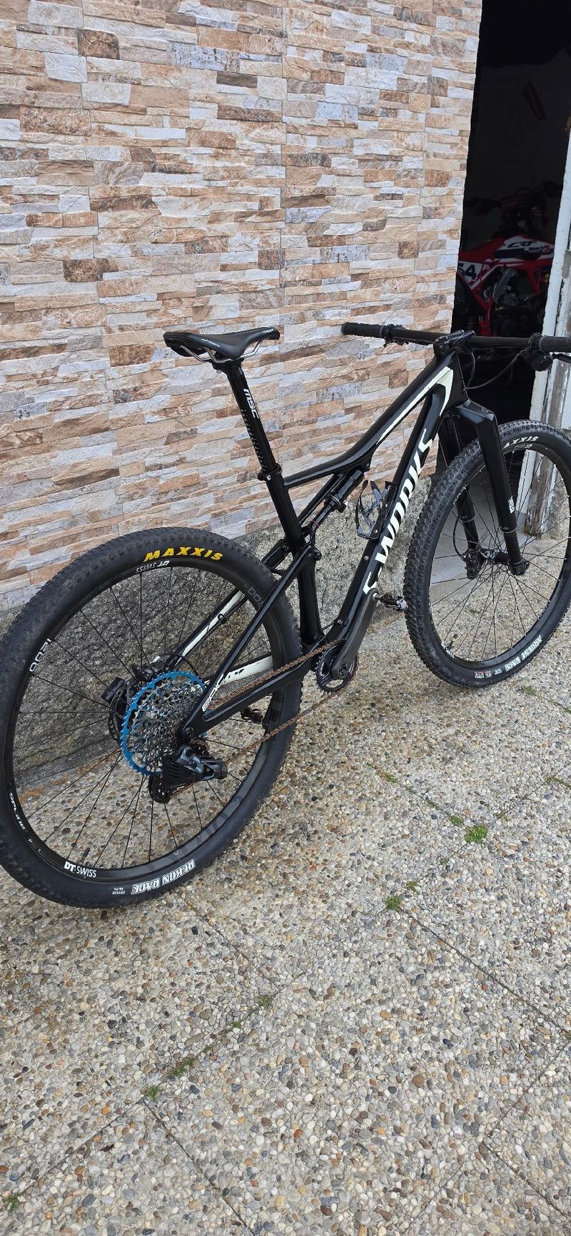 Used Specialized Epic SRAM GX Eagle AXS 2018 Mountainbike, Black — image 3 of 4
