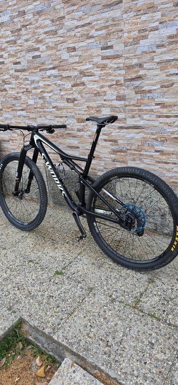 Used Specialized Epic SRAM GX Eagle AXS 2018 Mountainbike, Black — image 4 of 4