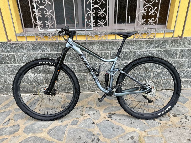 Gebrauchtes Giant Stance Shimano Deore 2023 Mountainbike, Hellgrau — Bild 5 von 5