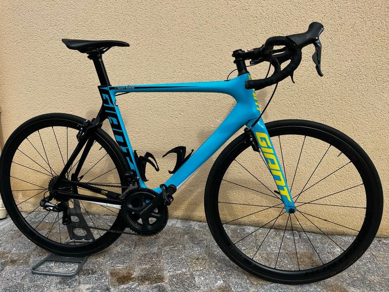 Used Giant Propel Advanced 0 2016 2016 Road & Gravel, Blue — image 1 of 3
