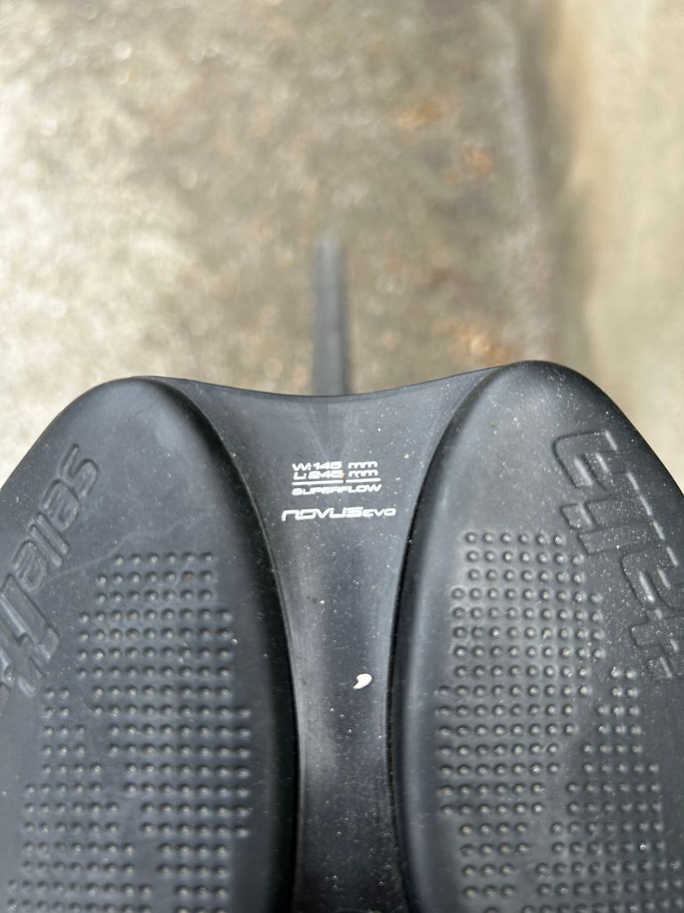 Used Wilier Isoard XP Fluo 2013 Road & Gravel, Black — image 7 of 8