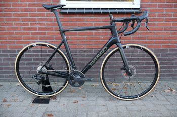 Basso, Astra Maat 58 2022 Campagnolo Chorus 12s