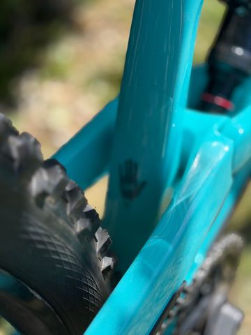 YT Industries Tues SRAM GX DH 2023 Mountainbike d'occasion — image 6 sur 18