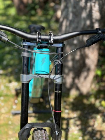 YT Industries Tues SRAM GX DH 2023 Mountainbike d'occasion — image 8 sur 18
