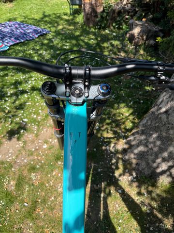 YT Industries Tues SRAM GX DH 2023 Mountainbike d'occasion — image 18 sur 18