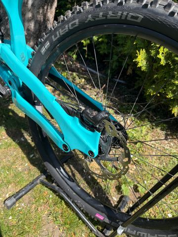 YT Industries Tues SRAM GX DH 2023 Mountainbike d'occasion — image 16 sur 18