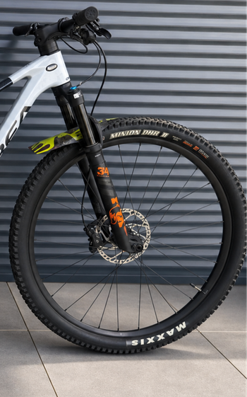 Used Orbea OIZ M21 2024 2024 Mountainbike — image 3 of 3