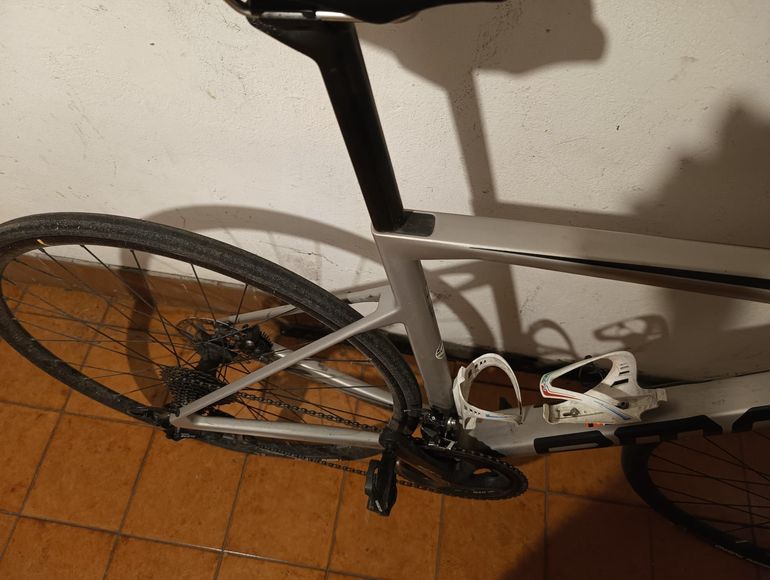 Used BMC Teammachine SLR SIX 2022 2022 Road & Gravel, Gris claro — image 2 of 11