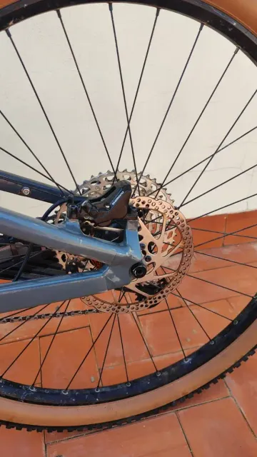Used FOCUS Thron 6.8 2024 Mountainbike, Light Gray — image 10 of 10