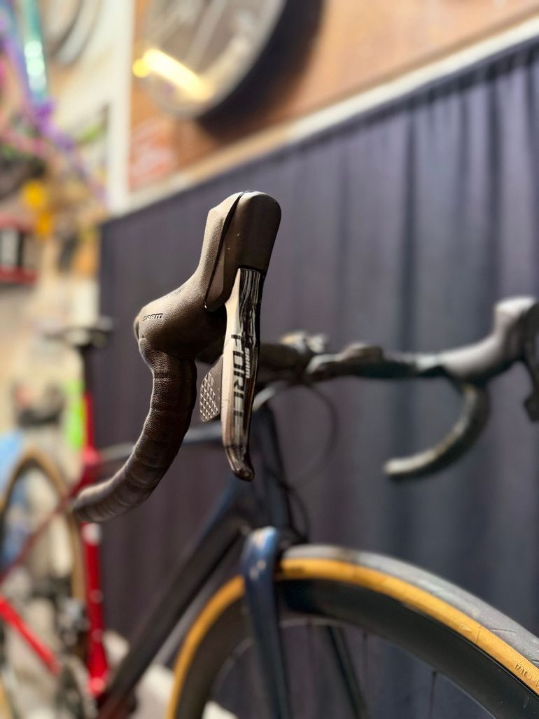 Used Giant TCR Advanced SL 1 Disc 2021 2021 Road & Gravel, Rojo — image 6 of 11