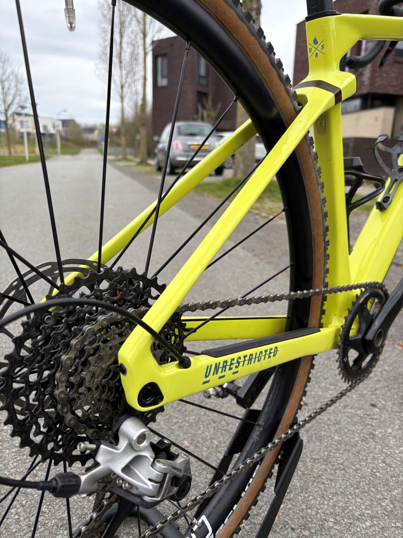 Used BMC URS 01 THREE 2021 2021 Road & Gravel, Green — image 3 of 5