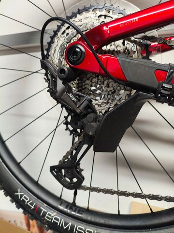 Trek top fuel 8 Custom Shimano Deore XT 2022 Mountainbike usato, Rosso — immagine 7 di 12