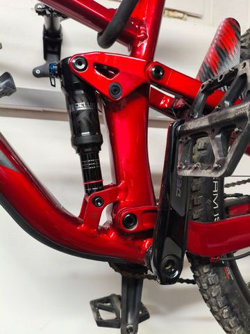 Trek top fuel 8 Custom Shimano Deore XT 2022 Mountainbike usato, Rosso — immagine 3 di 12