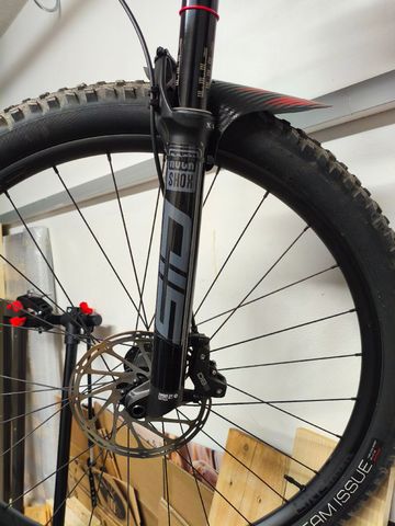 Trek top fuel 8 Custom Shimano Deore XT 2022 Mountainbike usato, Rosso — immagine 5 di 12