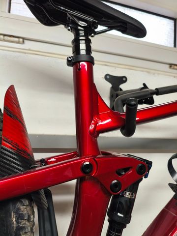 Trek top fuel 8 Custom Shimano Deore XT 2022 Mountainbike usato, Rosso — immagine 11 di 12