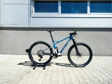 Tweedehands Factor LANDO XC 2022 2022 Mountainbike — afbeelding 2 van 29